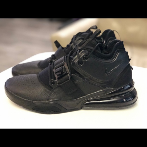 🛑SOLD🛑Nike Airmax 270 Triple Black AH6772-010 - Picture 4 of 8